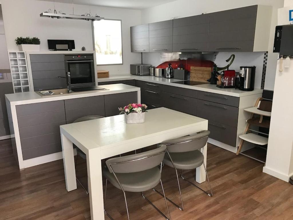 Exclusive Fewo In Warnemuende, 150M To The Beach, 2 Bathrooms, 2 Bedrooms, Sauna, Wifi And Much More. Rostock Zewnętrze zdjęcie